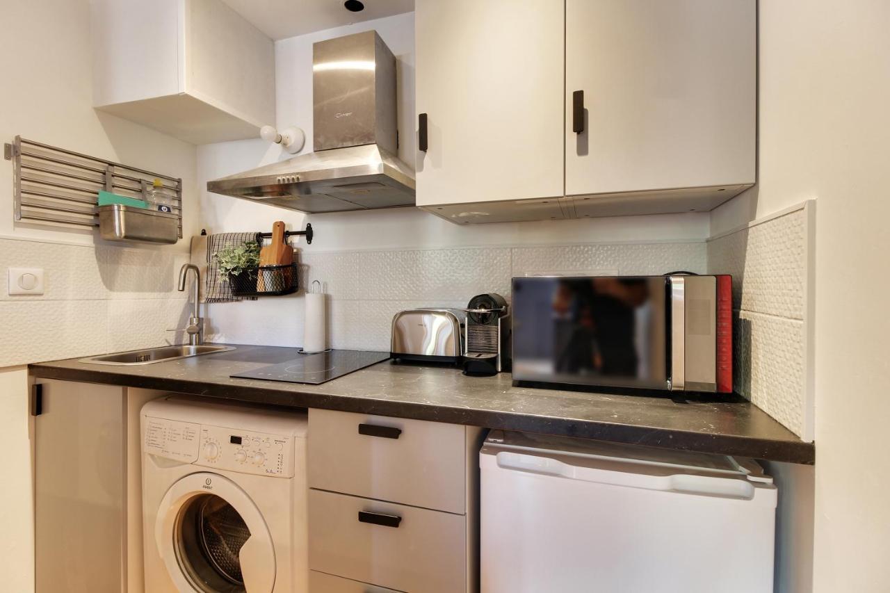 Appartement Cosy, Confortable Et Idealement Situe Lyon Luaran gambar