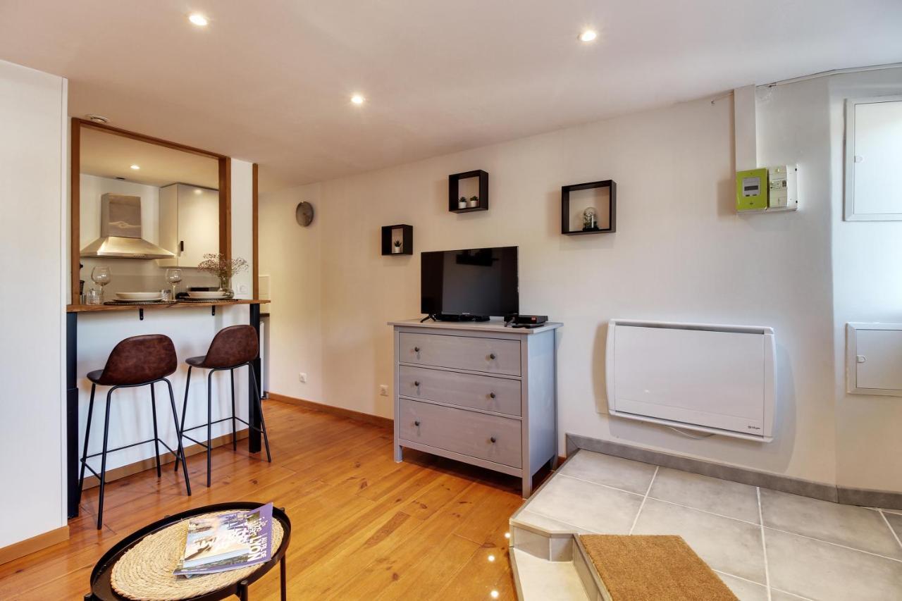 Appartement Cosy, Confortable Et Idealement Situe Lyon Luaran gambar