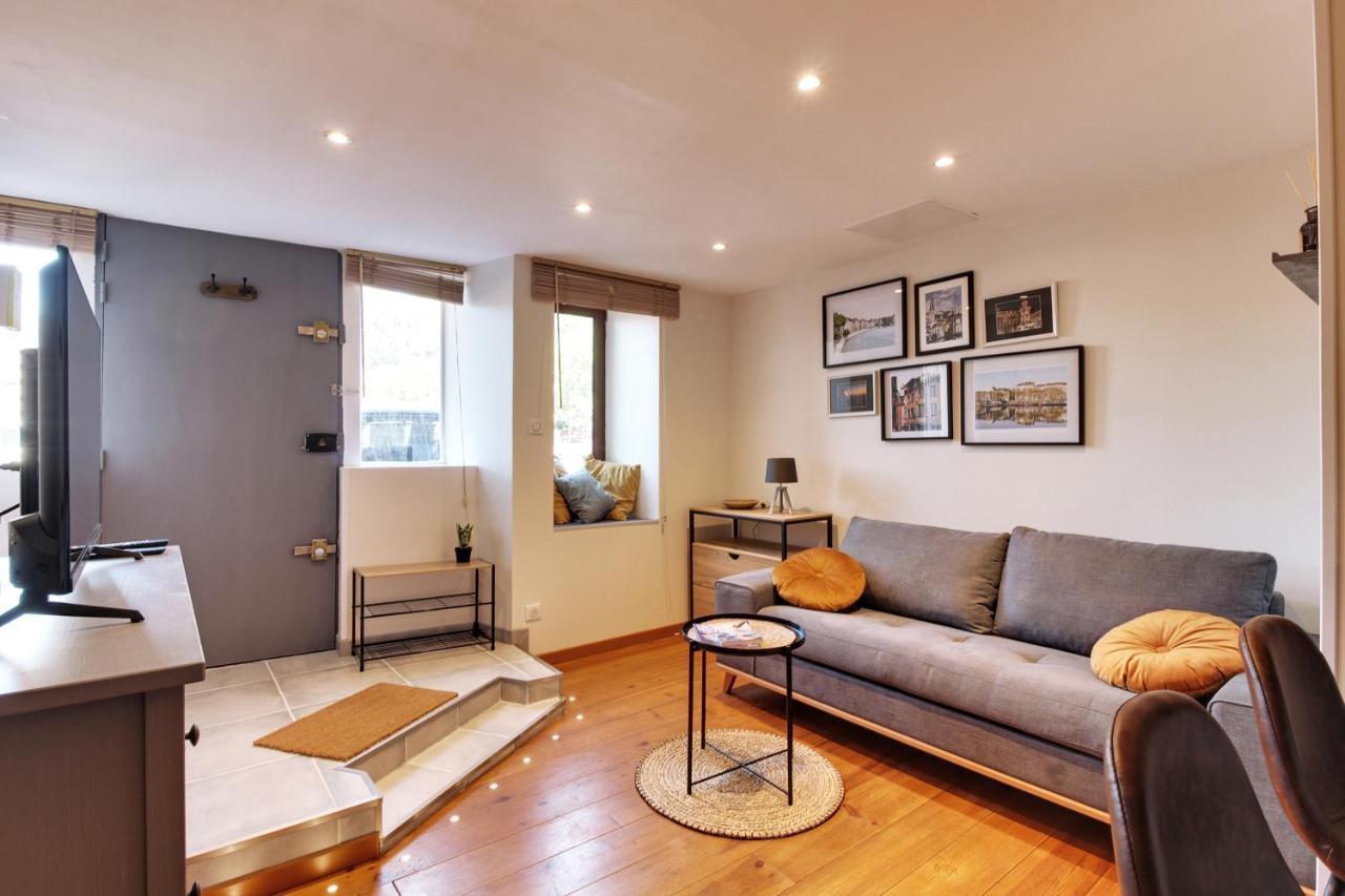Appartement Cosy, Confortable Et Idealement Situe Lyon Luaran gambar